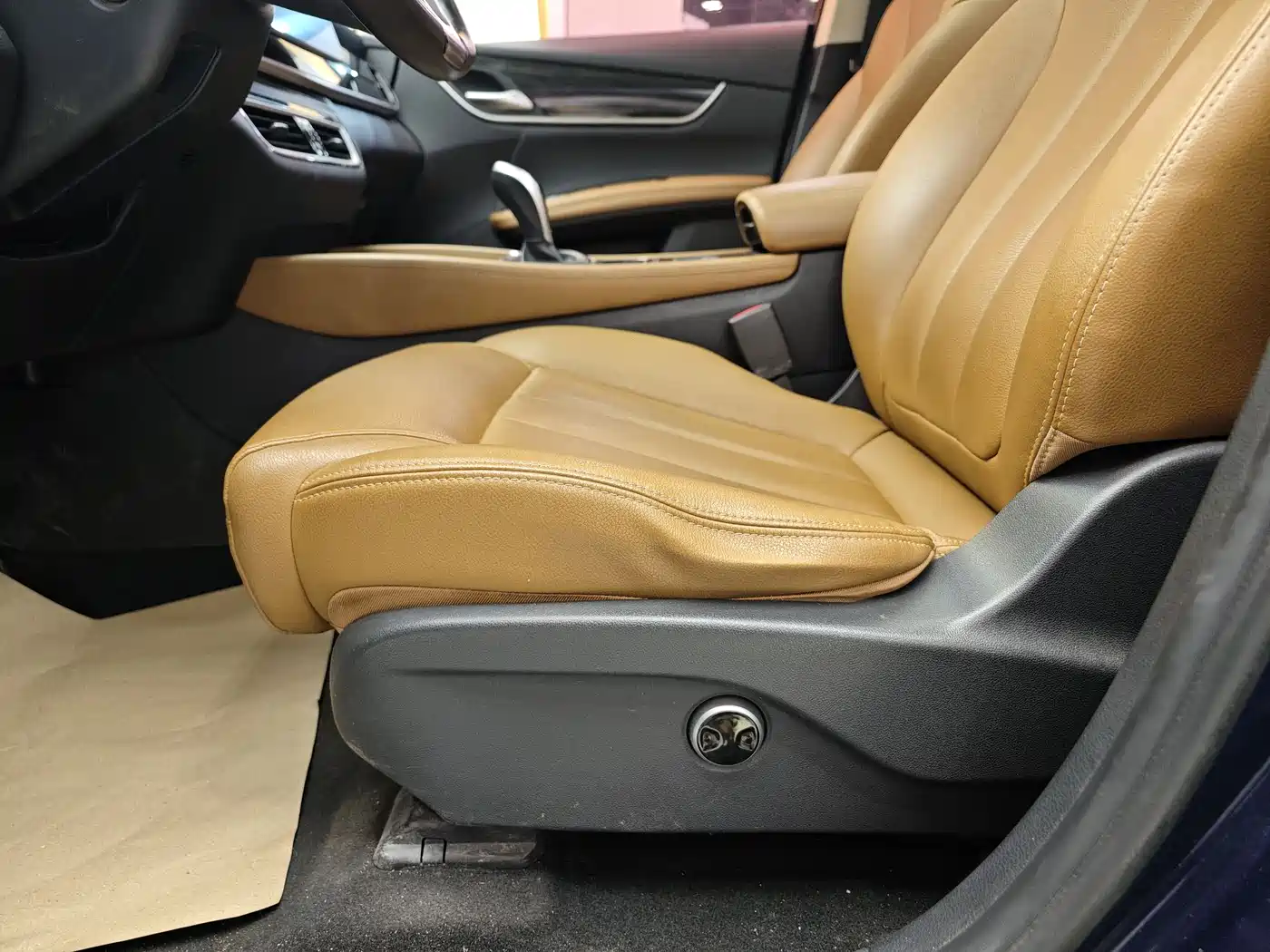 BYD Song MAX 2019 1.5T Auto Smart Connect Dynamic 6-seater China VI фото 10