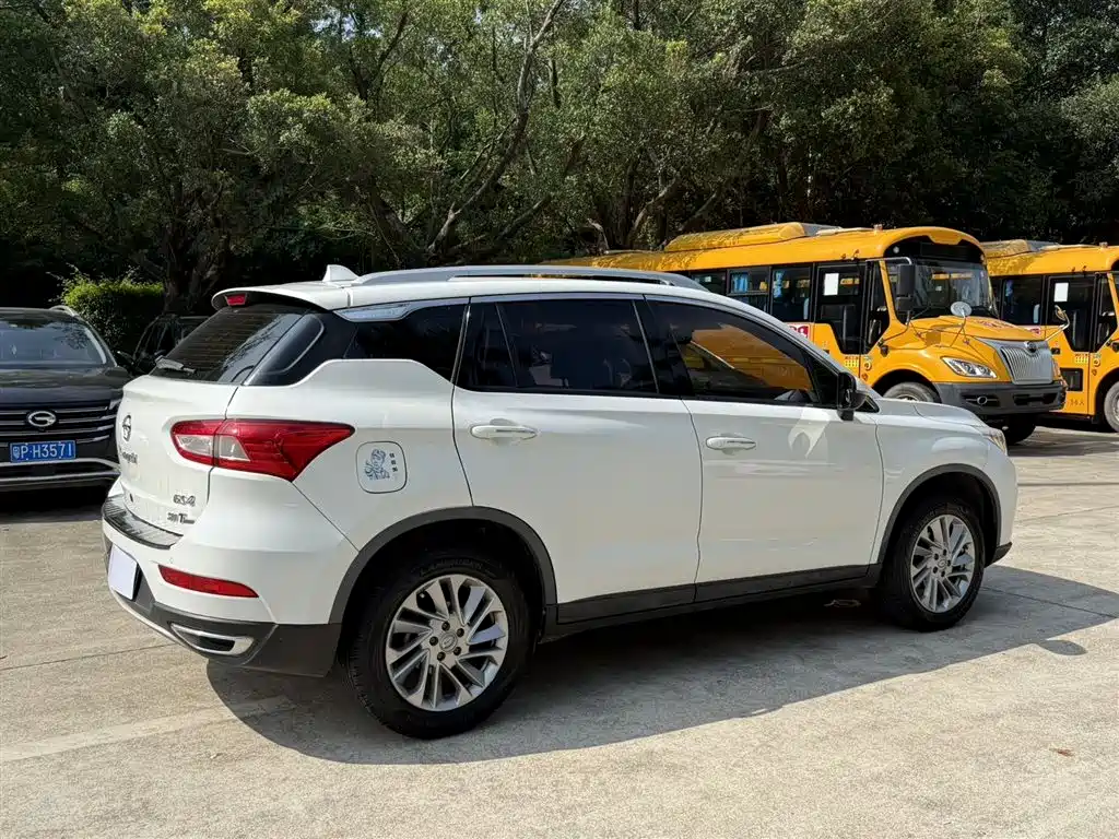 GAC Trumpchi Trumpchi GS4 2017 200T G-DCT 2WD Comfort фото 7