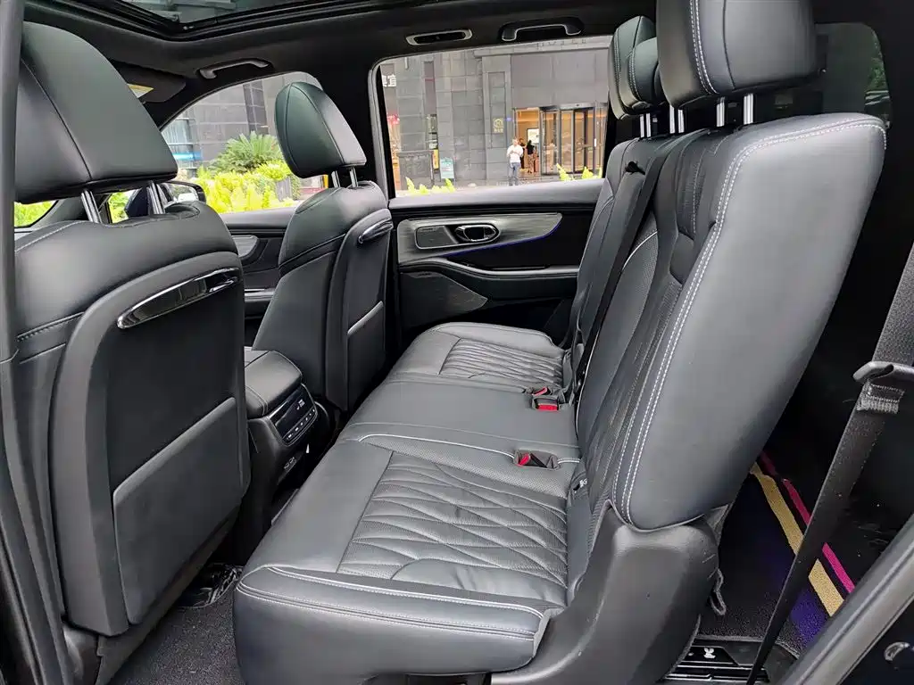 GAC Trumpchi Trumpchi GS8 2022 Hybrid Series 2.0TM 4WD Premium Edition (7-Seater) фото 8