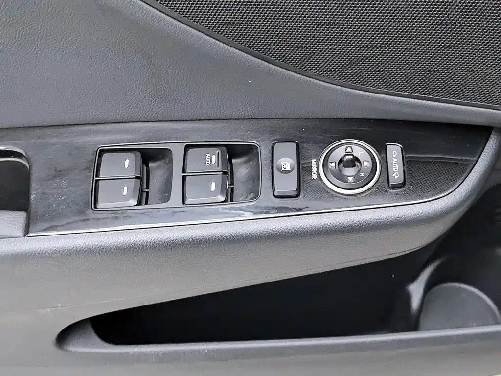 Фото 9 - Hyundai Mistra