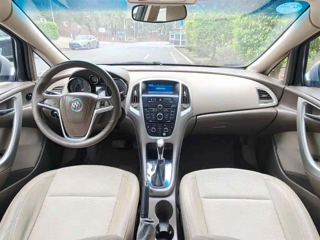 Buick Excelle 2010 GT 1.6L Automatic Fashion Edition фото 6
