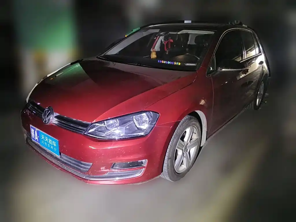 Фото 1 - Volkswagen Golf