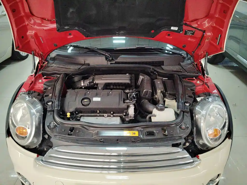 MINI CLUBMAN 2014 2011 1.6L ONE
