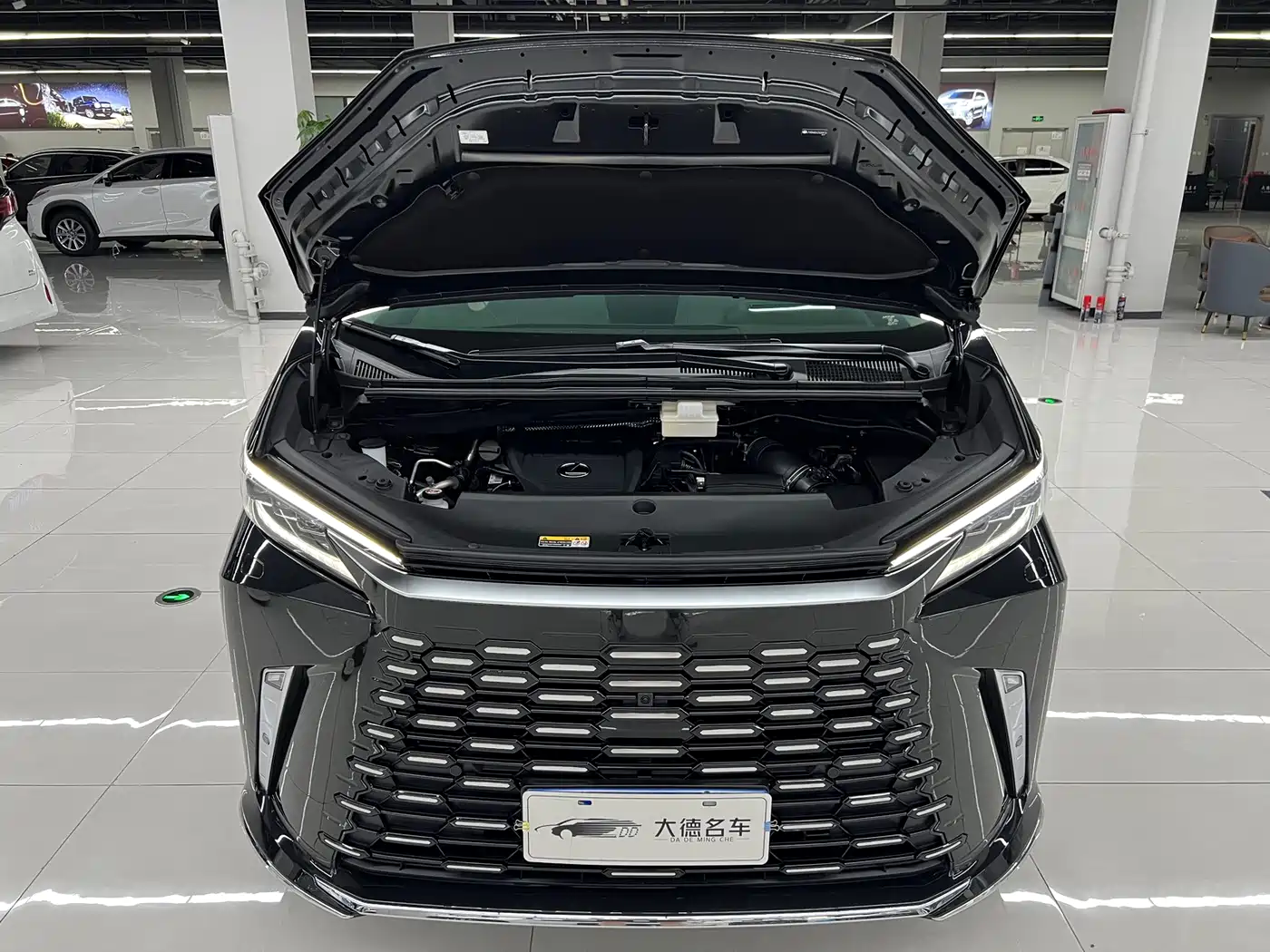 Lexus LM 2025 2025 Model 500h Six-Seater Prestige Edition