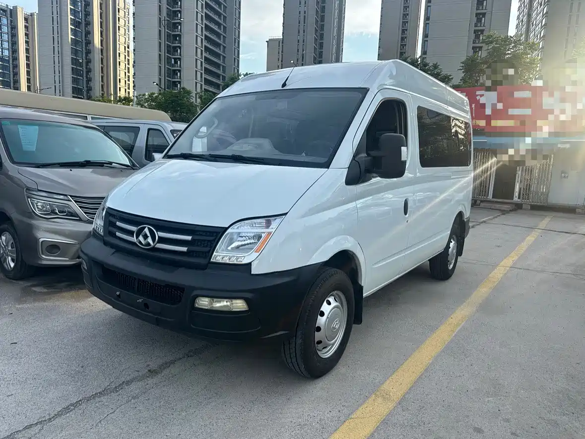Photo 1 - SAIC Maxus Xintu V80