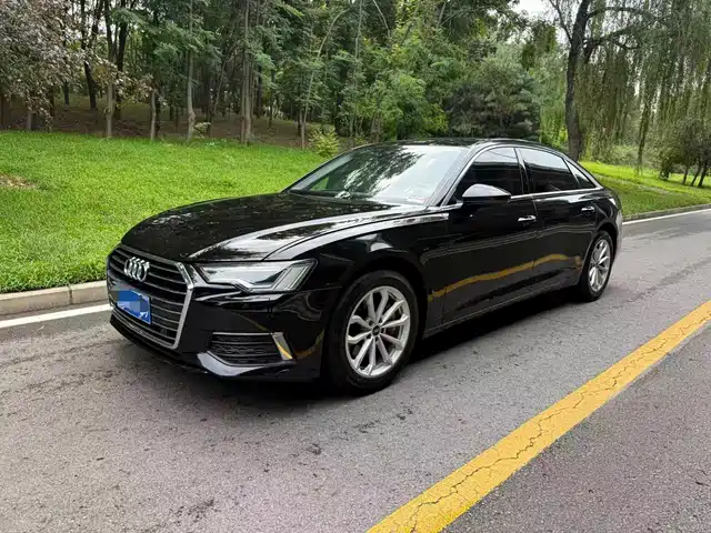 Audi A6L 2022