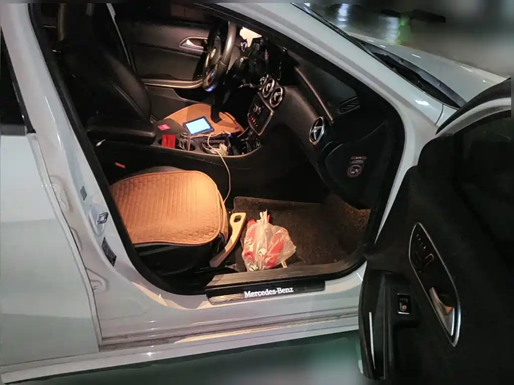Фото 10 - Mercedes-Benz A-Class (Import)