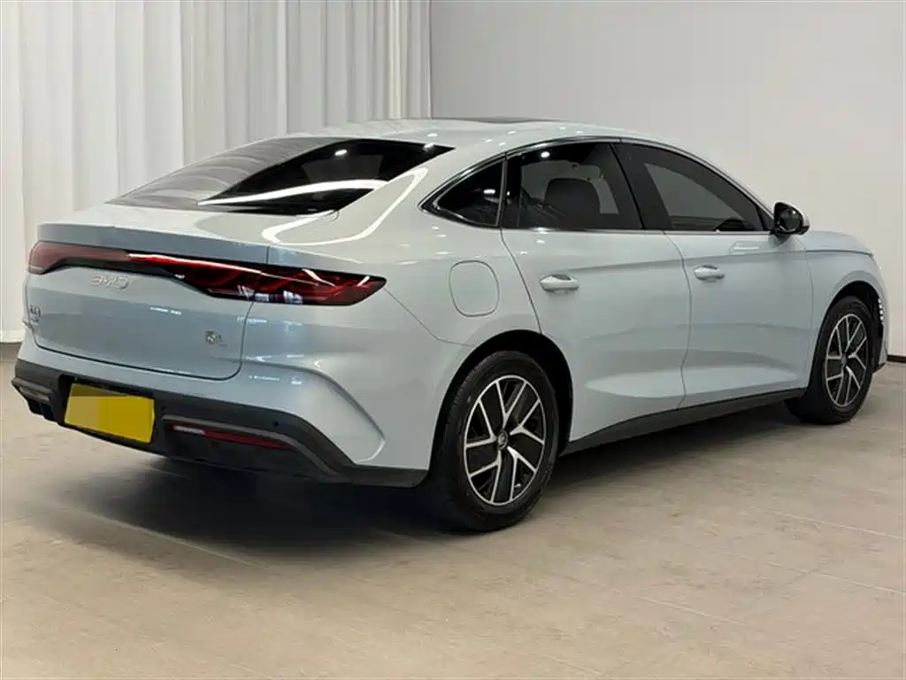 BYD Qin L 2024 DM-i 120KM Leading фото 6
