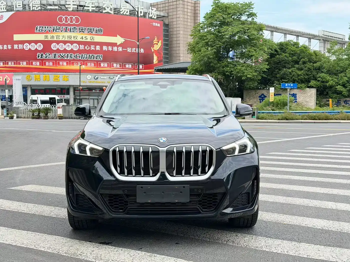 BMW X1 2023 sDrive25Li M Sport Package фото 2