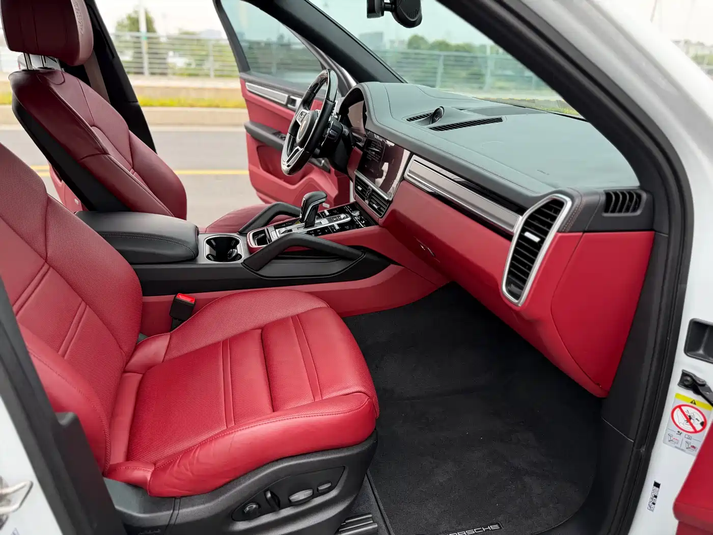 Porsche Cayenne 2023 Cayenne 3.0T Platinum Edition фото 4