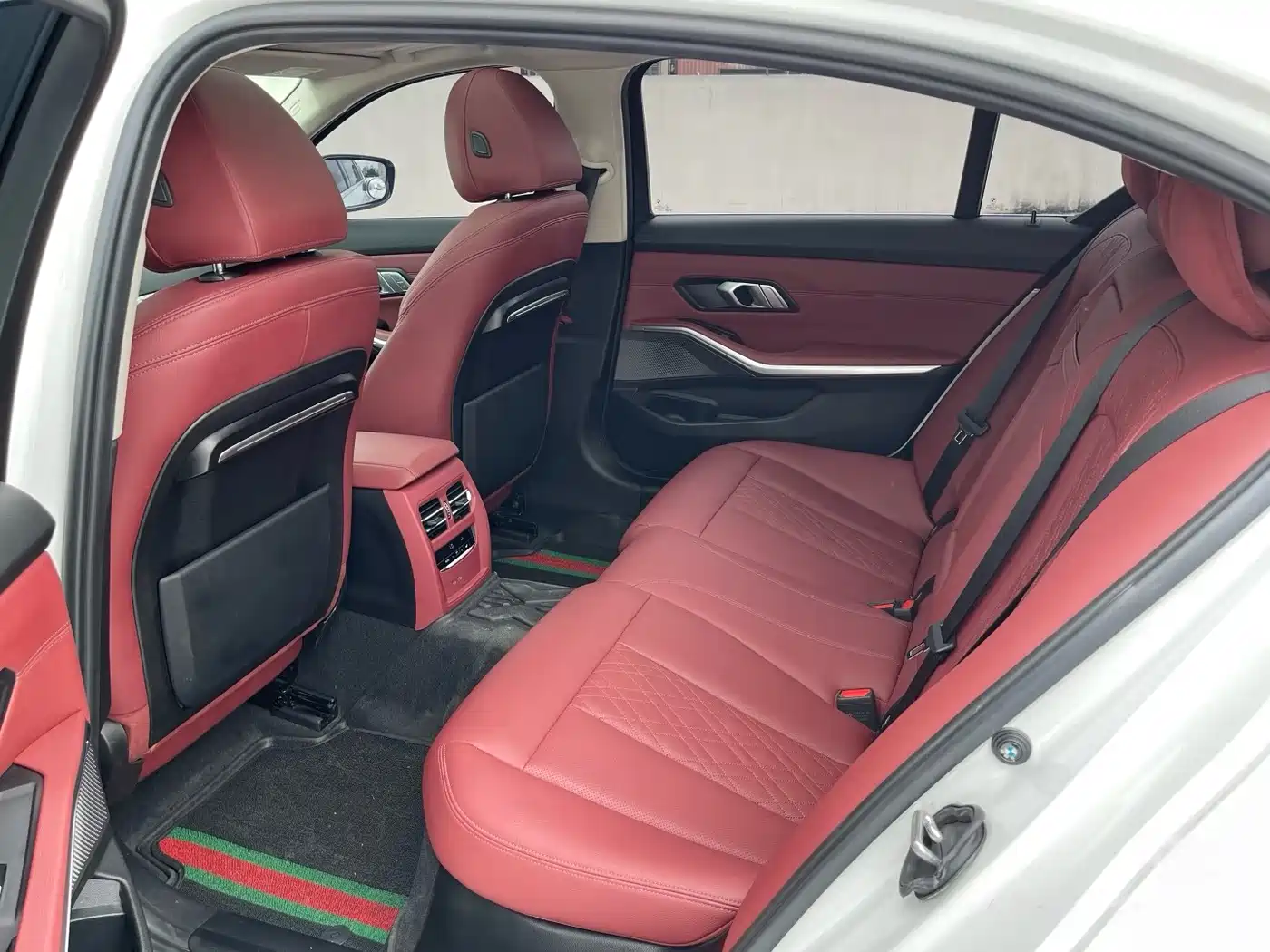 BMW 3 Series 2022 325Li M Sport Package фото 6