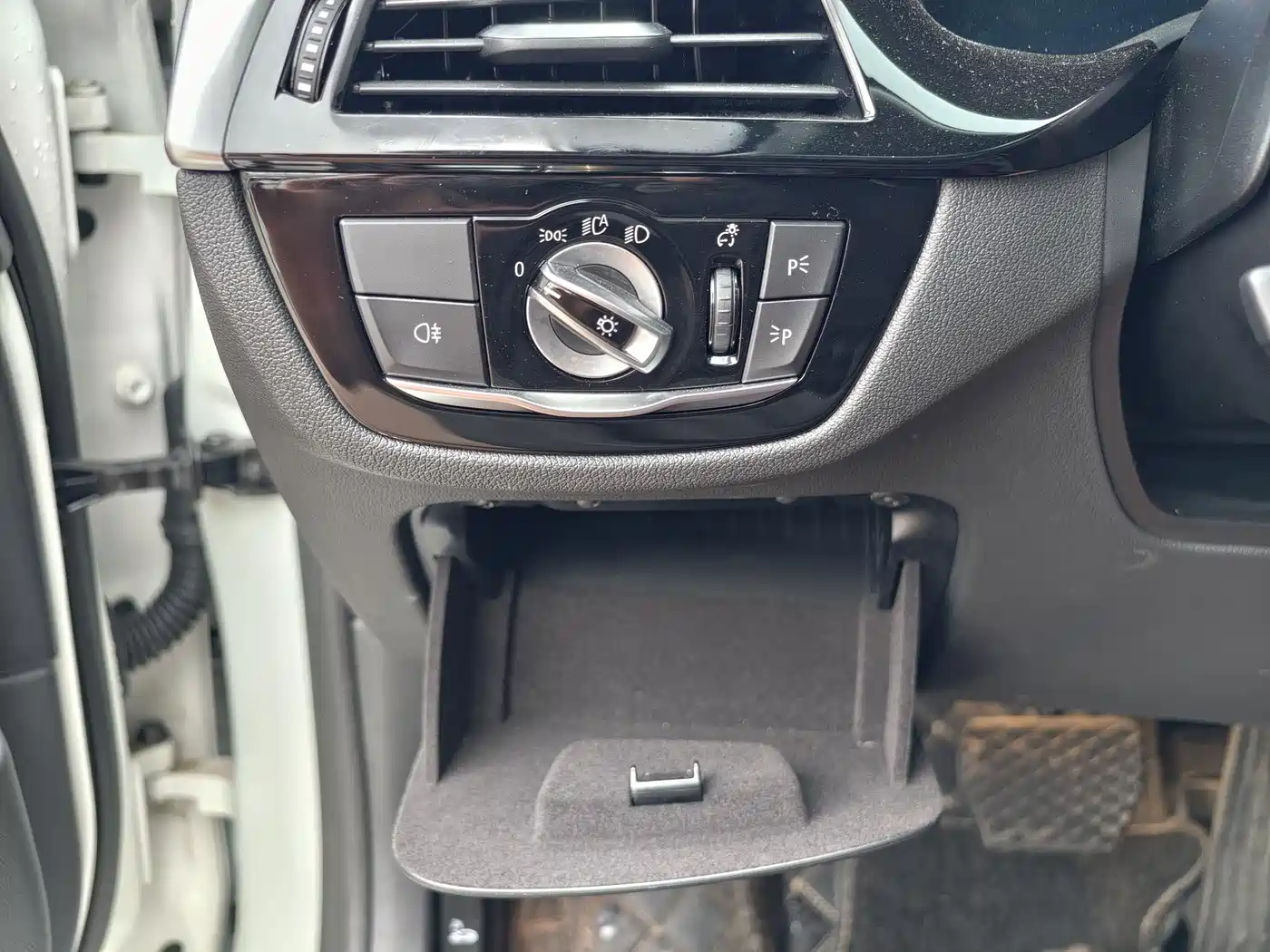 BMW 5 Series 2022 Facelift 530Li Leading M Sport Package фото 16