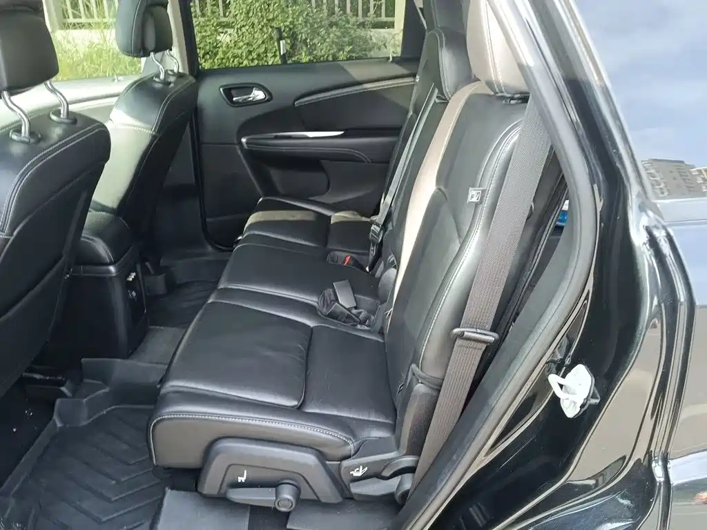Dodge Journey 2016 2013 Model 2.4L 2WD Premium Edition