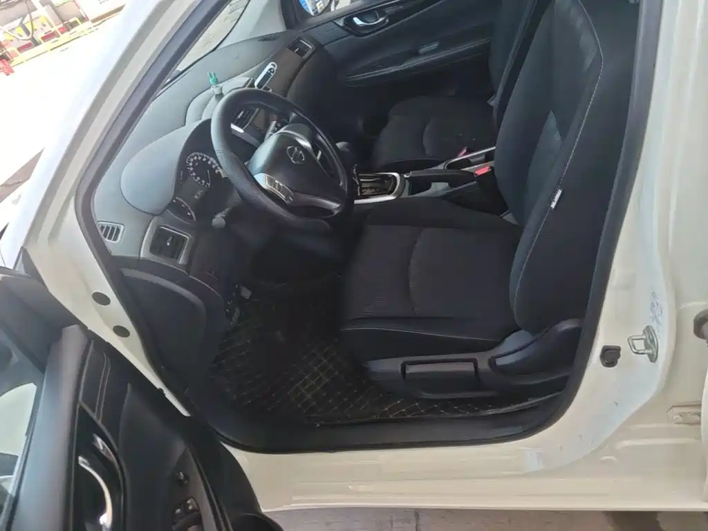 Nissan Tiida, миниатюра 15