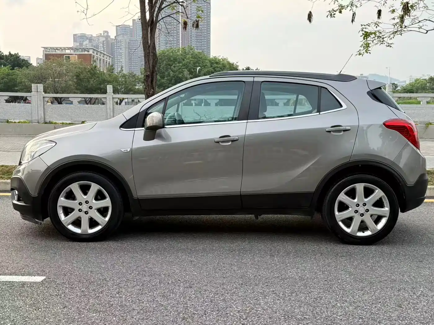 Buick Encore 2014 1.4T Automatic 2WD Urban Elite фото 3
