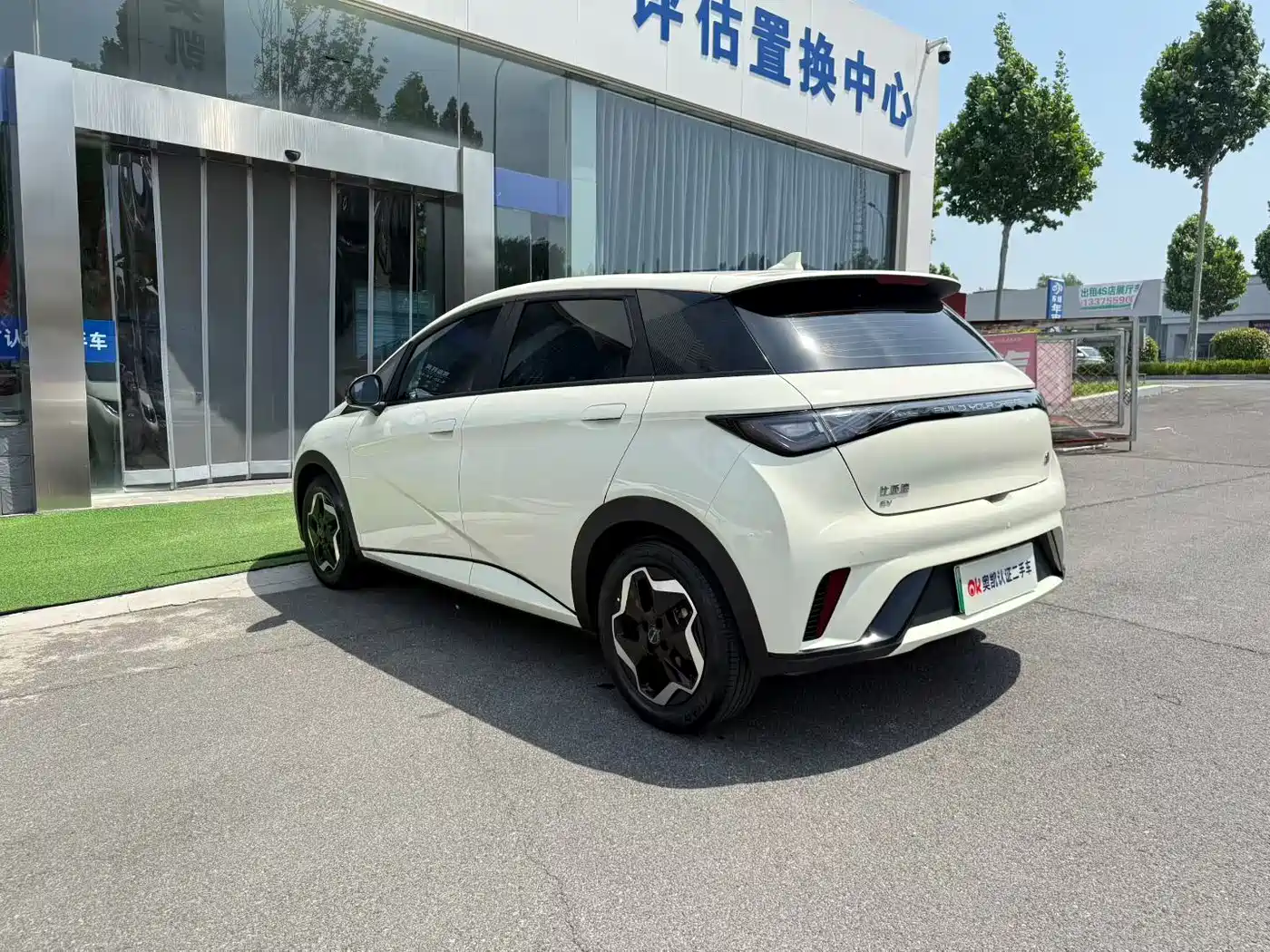 BYD Dolphin 2021 Model 405km Fashion Edition фото 8