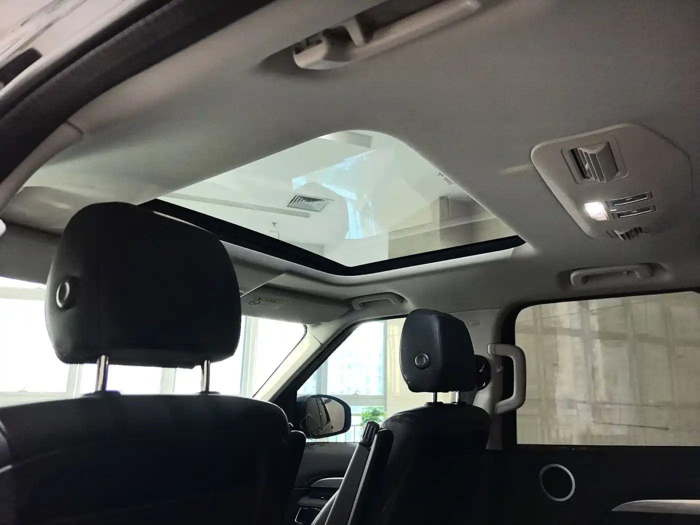 Land Rover Discovery 2020 3.0 SC V6 30th Anniversary Special Edition фото 11
