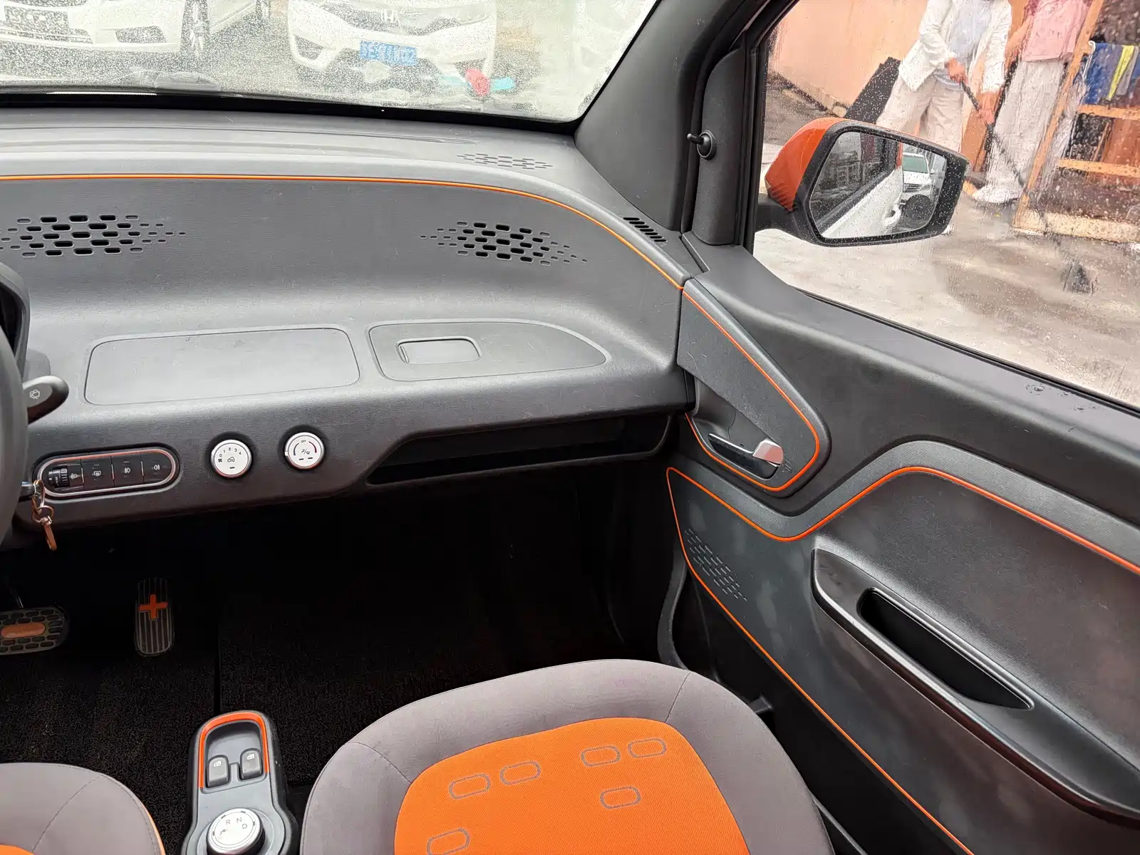 Фото 13 - Baojun E100
