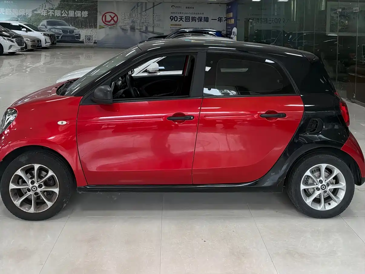 smart forfour 2018 2018 1.0L 52kW Agile Edition