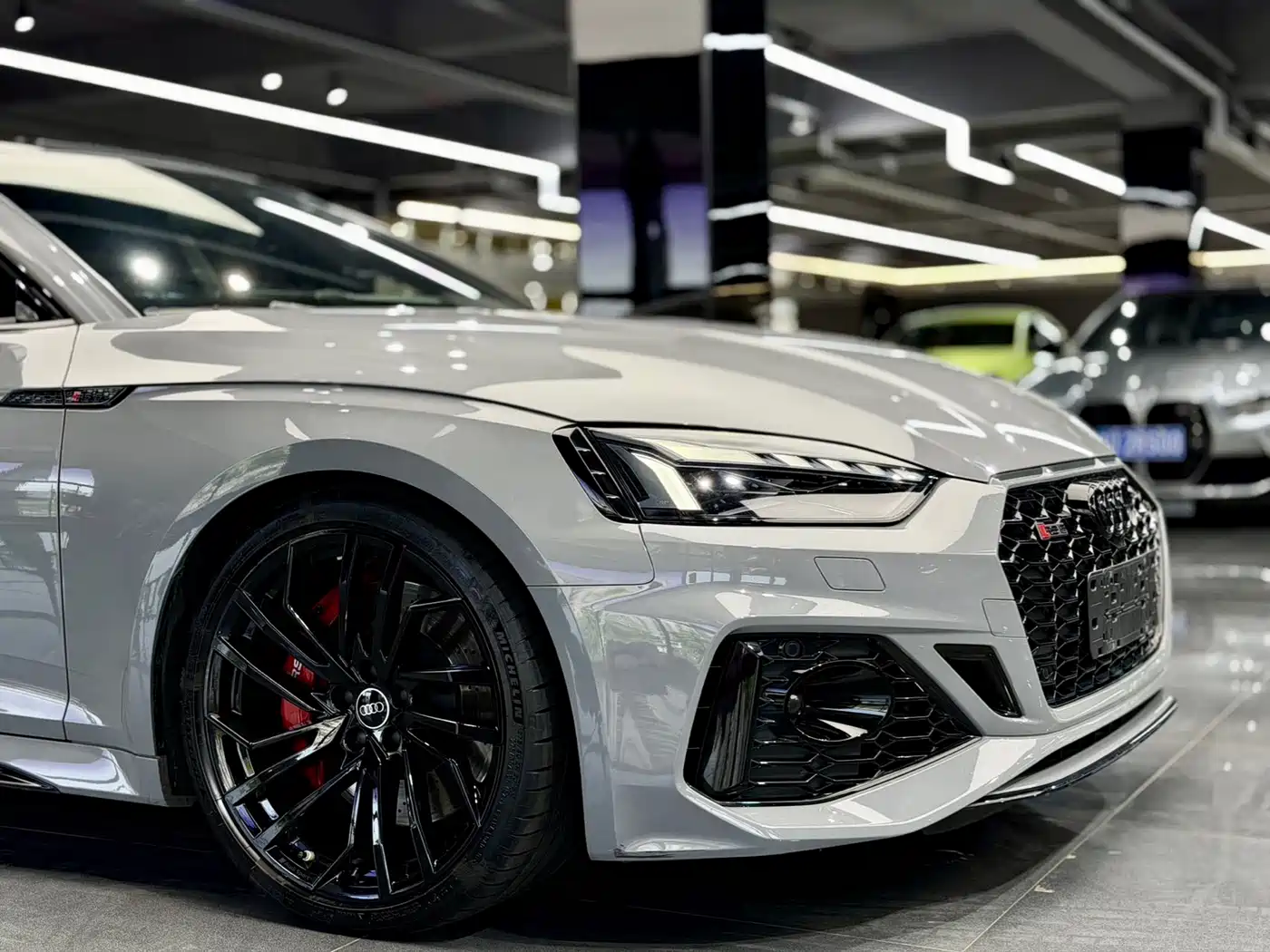 Audi RS 5 2022 RS 5 2.9T Sportback Obsidian Edition фото 4