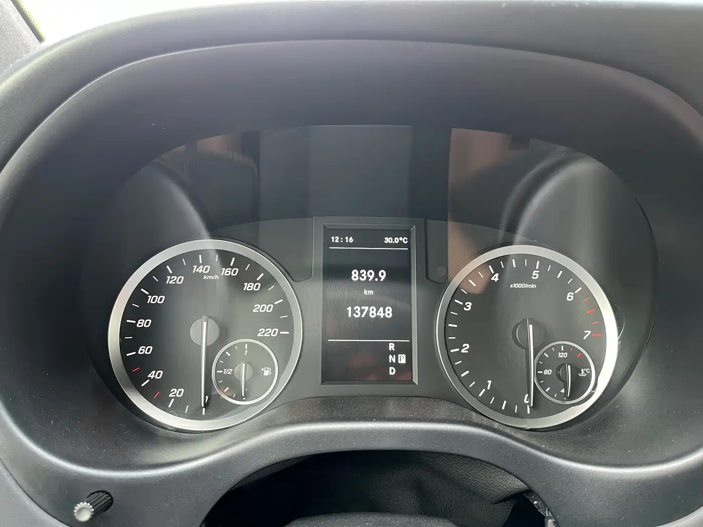 Mercedes-Benz Vito 2021 2.0T Business Edition 7-seater фото 18