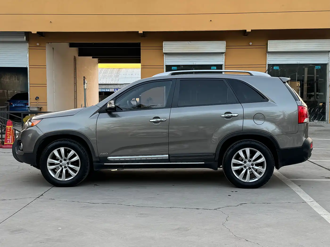 Kia Sorento 2012 2.4L Gasoline Luxury Edition фото 16