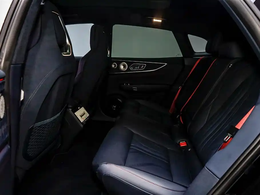 ZEEKR EXTREME KRYPTON 001