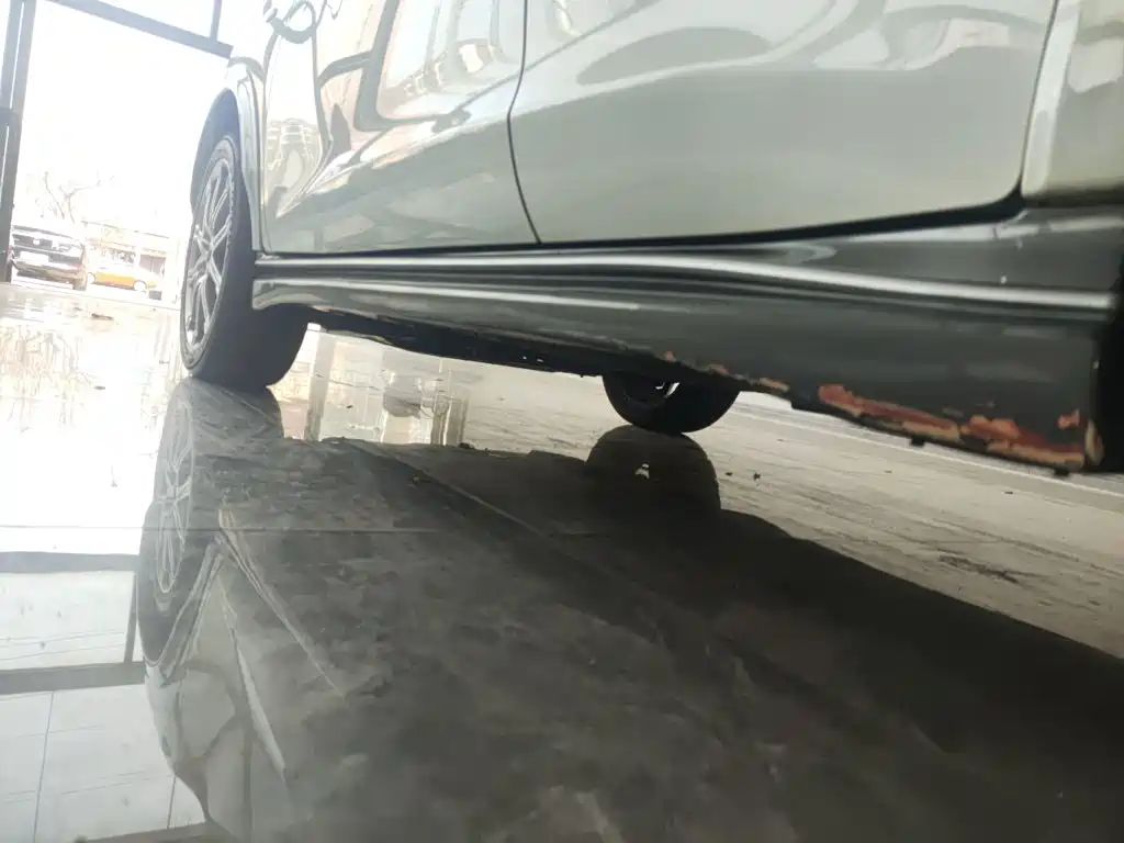 Infiniti ESQ 2015 2014 1.6L Free Edition
