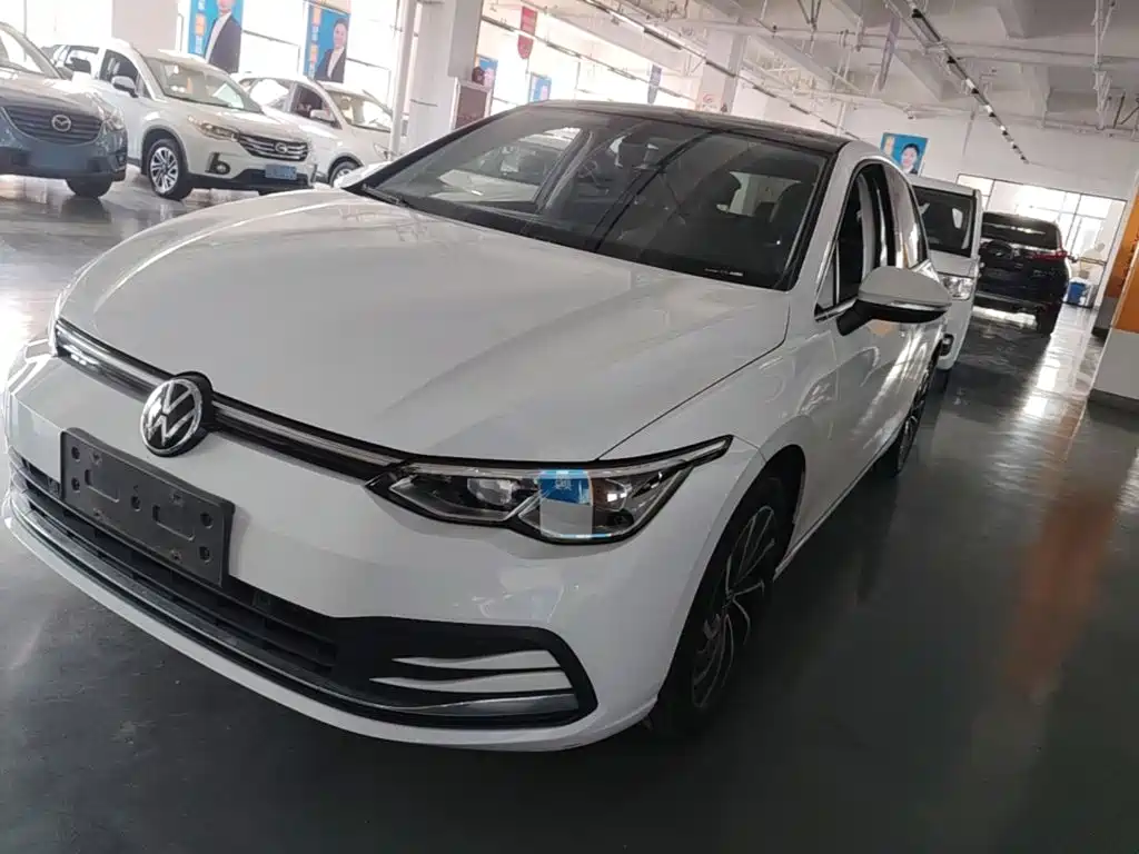 Photo 1 - Volkswagen Golf