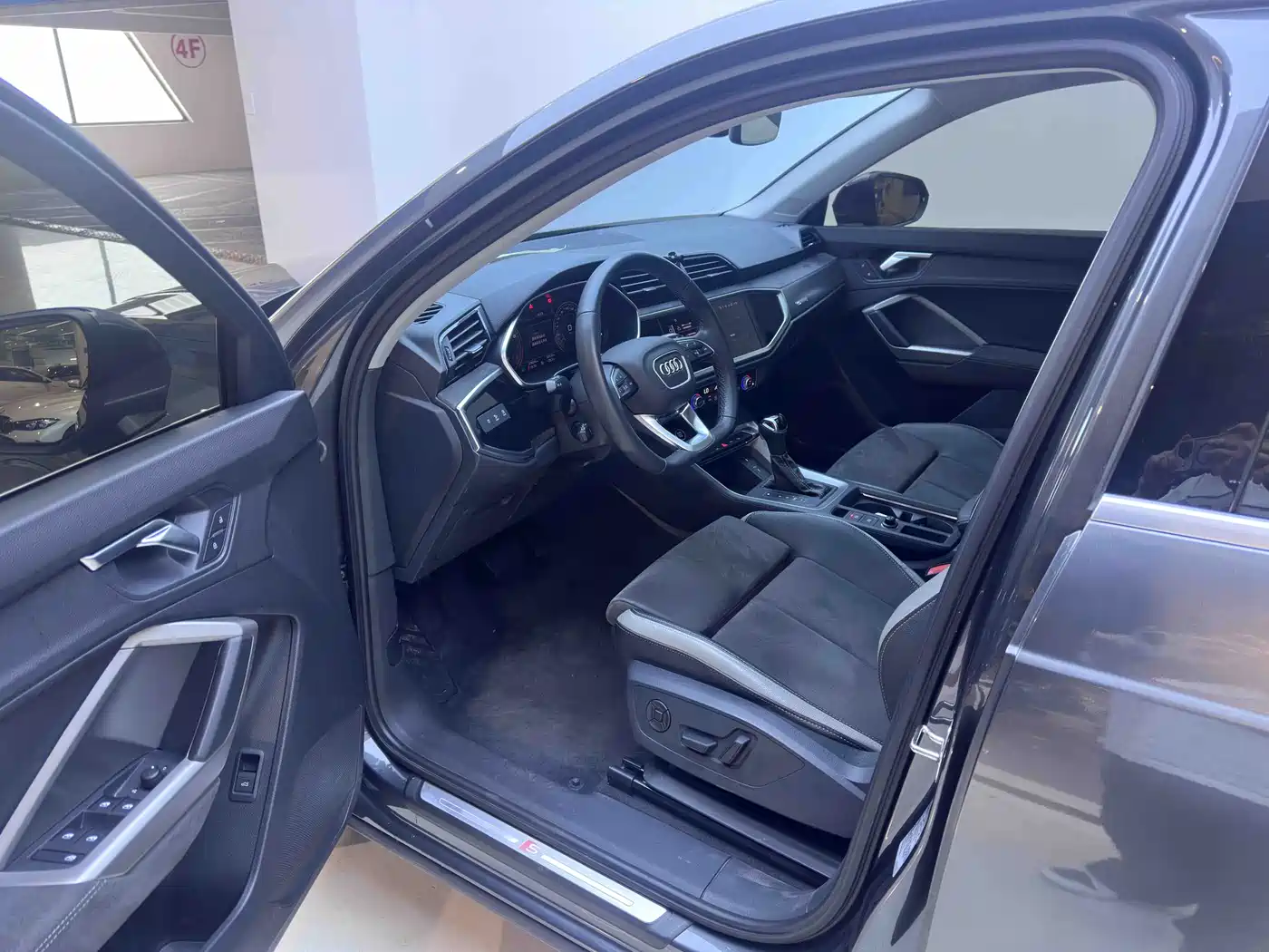 Audi Q3 2023 35 TFSI Fashion Dynamic (1.4T) фото 8