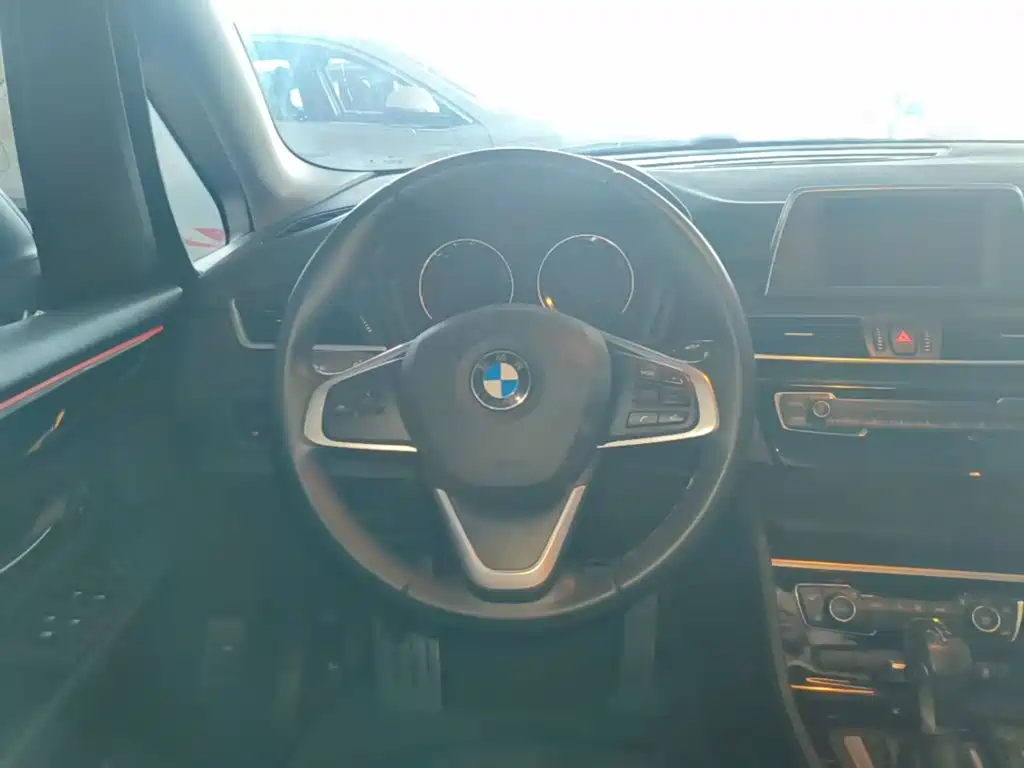 Фото 11 - BMW 2 Series Touring