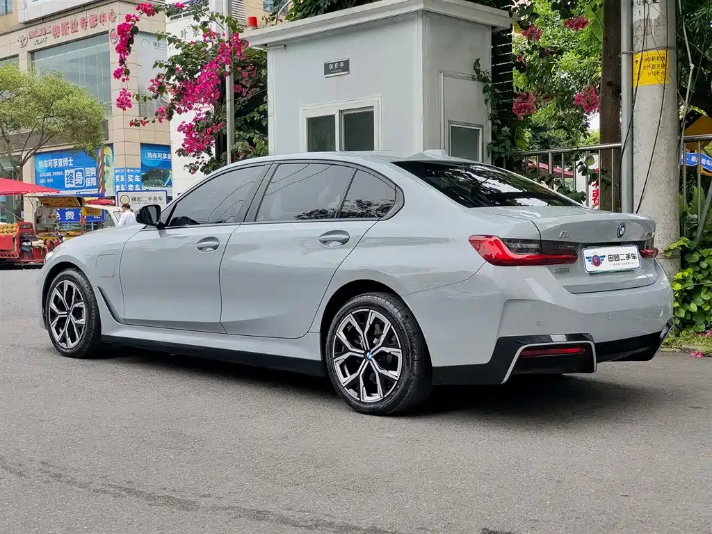 BMW i3 2025 eDrive 35 L фото 4