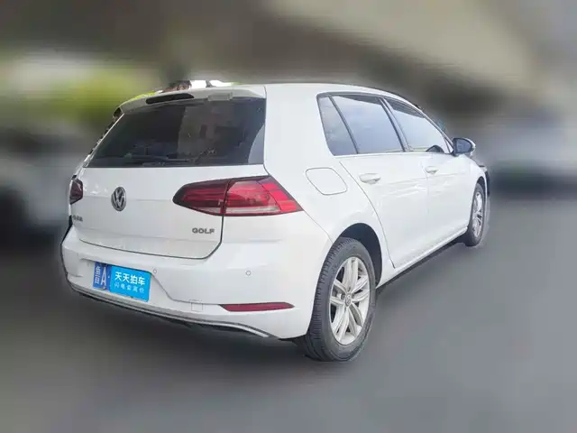 Volkswagen Golf 2019 1.6L Auto Comfort (China V) — фото 2