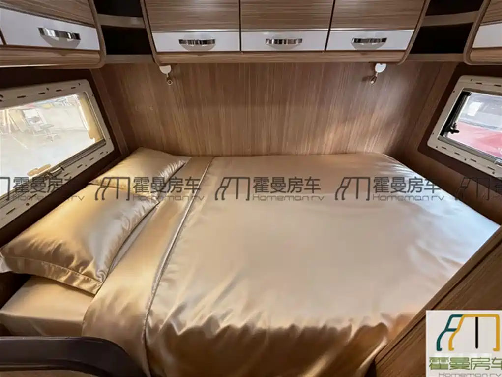 North RV North Dream Chaser 2019 2019 Base Model