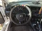 Фото 11 - Volkswagen Golf
