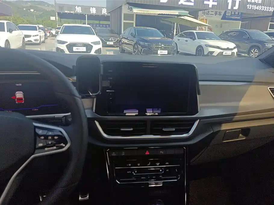 Volkswagen T-ROC 2025 300TSI DSG 2WD Dawn Edition фото 13