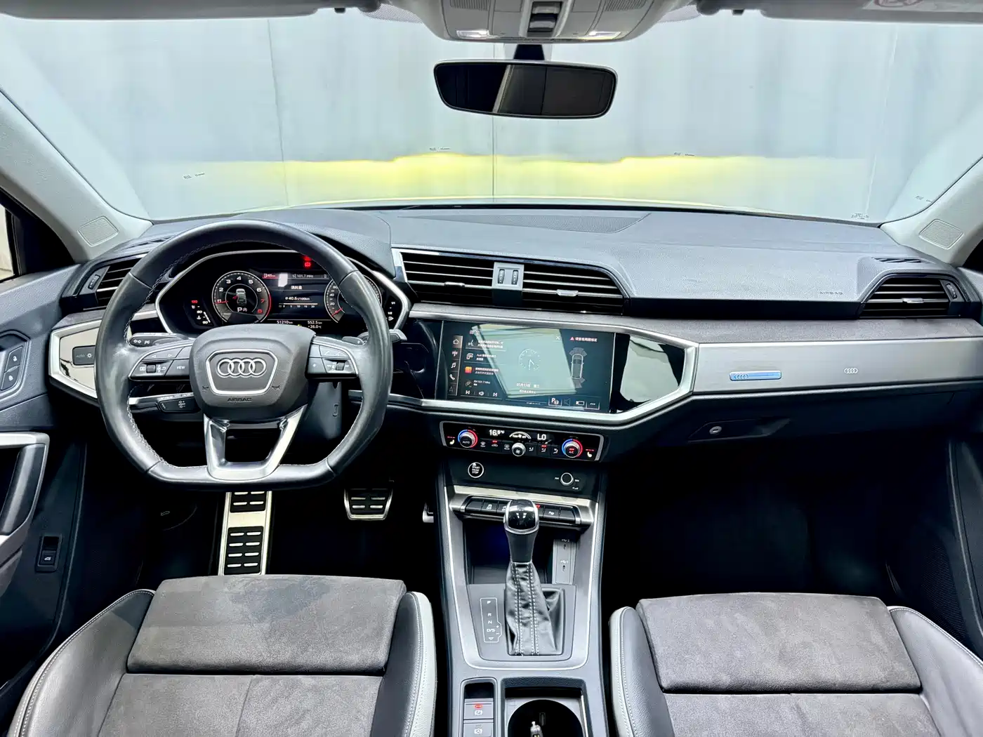 Audi Q3 2022 35 TFSI Fashion Dynamic фото 10