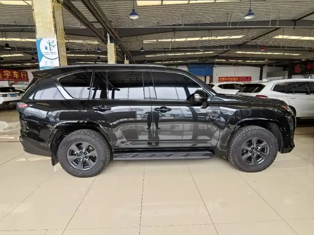 Lexus LX 2025 2025 700h OVERTRAIL Frontier Edition