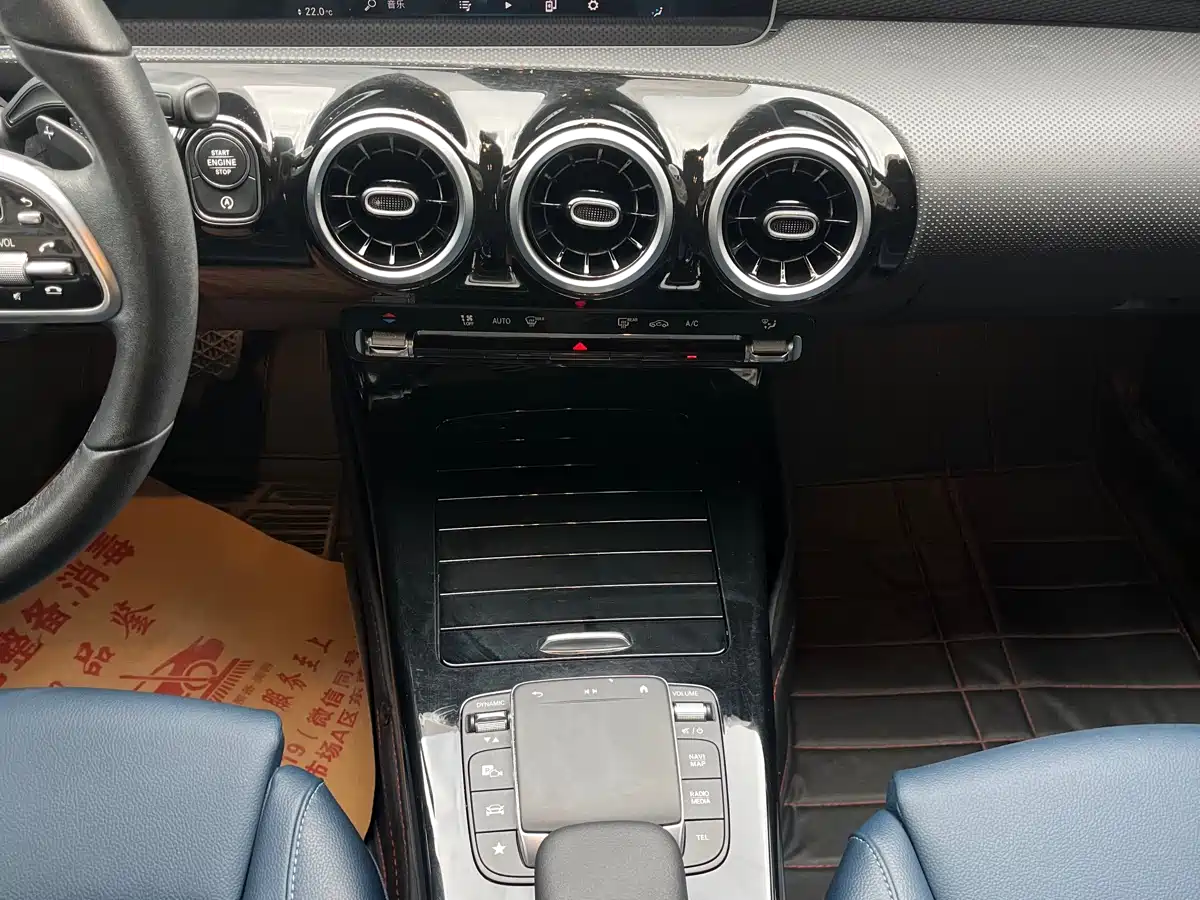 Mercedes-Benz A-Class 2020 Facelift A 200 L Sport Sedan Fashion фото 12