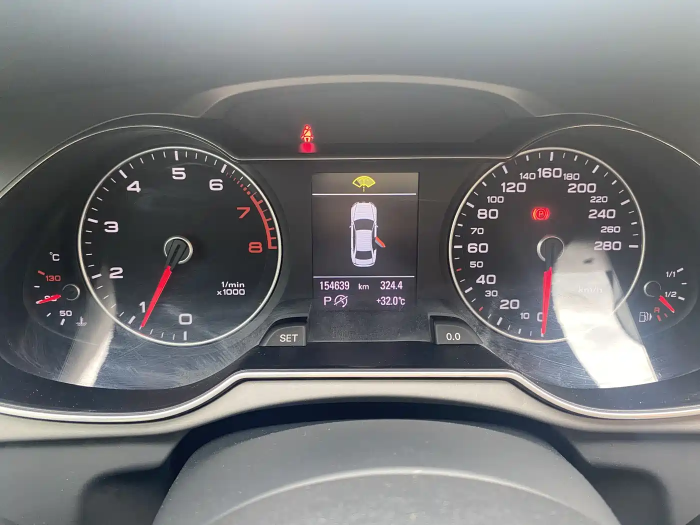 Audi A4L 2016 35 TFSI Heritage Edition S line Luxury фото 18