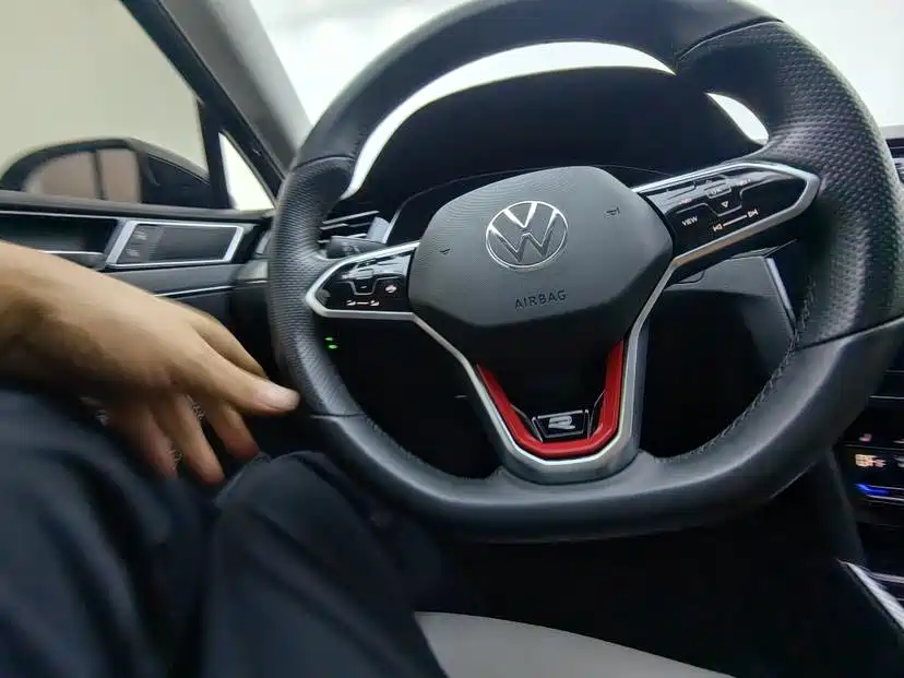 Volkswagen Magotan 2023 2 Million Units Anniversary Edition 330TSI DSG Leading Type фото 7