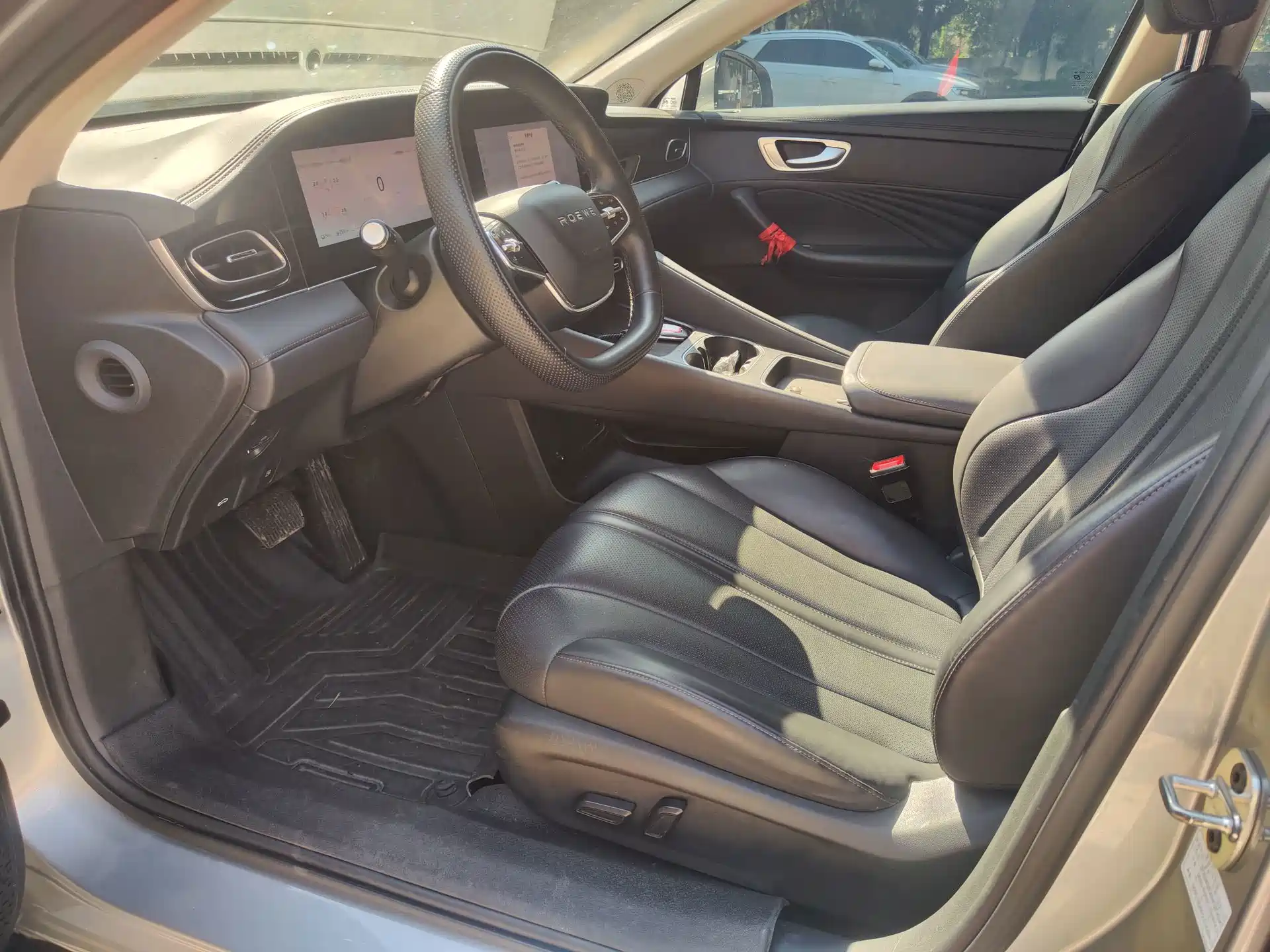 Фото 4 - Roewe D7