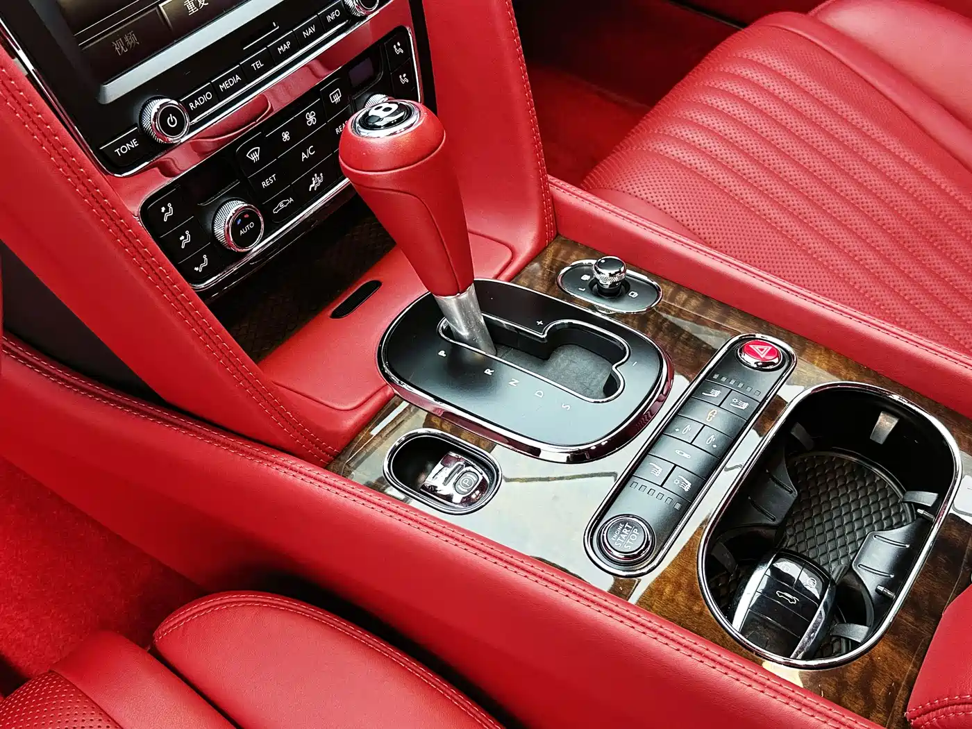 Bentley Continental 2017 4.0T GT V8 Standard фото 10