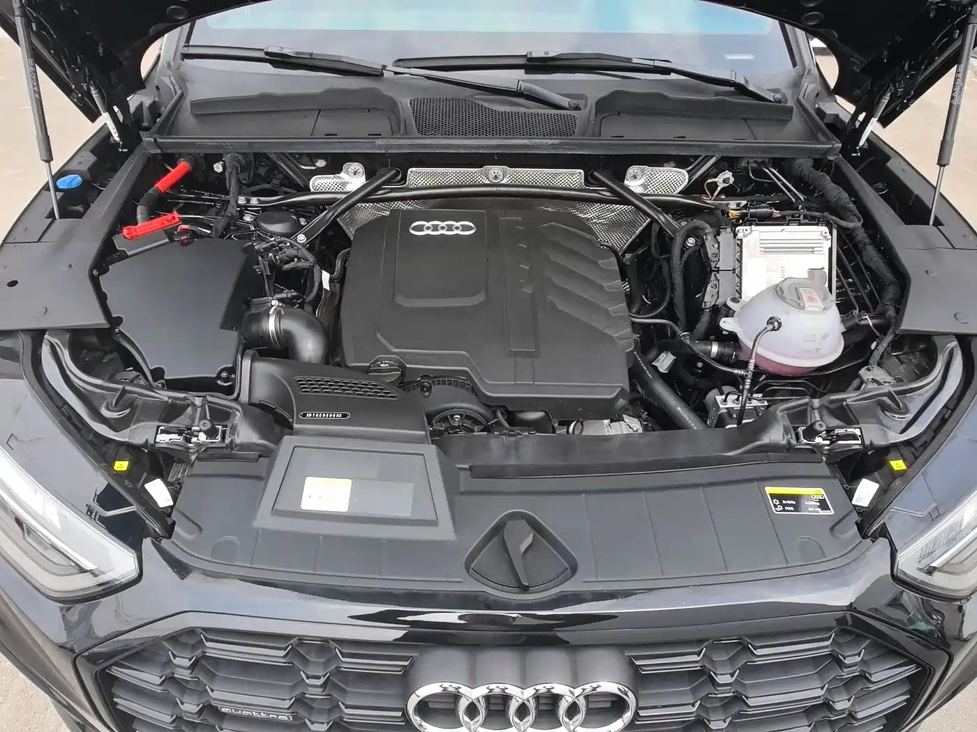 Audi Q5L 2023 40T Luxury Dynamic фото 12