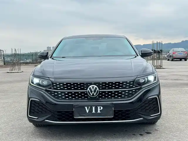 Volkswagen Passat 2022