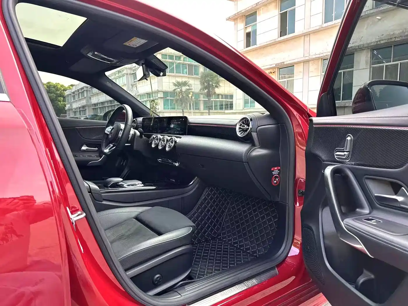 Mercedes-Benz A-Class 2020 A 200 L Sport Sedan фото 6