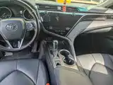 Фото 3 - Toyota Camry