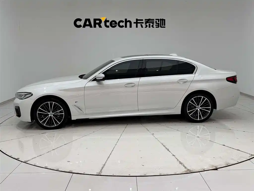 BMW 5 Series 2022 Facelift 530Li Leading M Sport Package фото 6