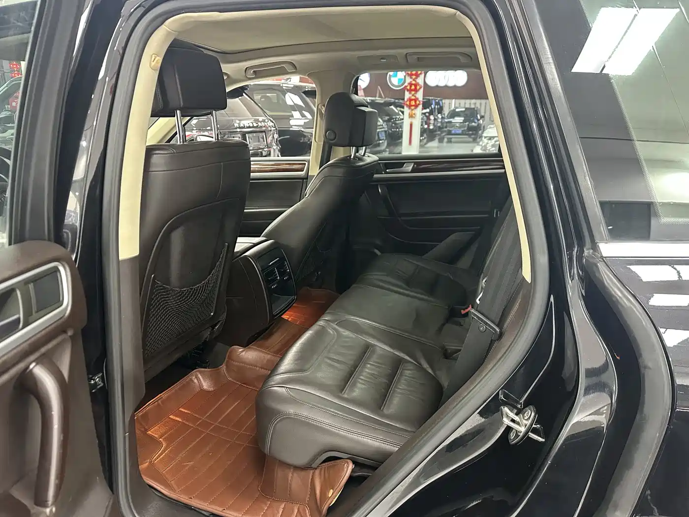 Volkswagen Touareg 2011 3.0TDI Diesel Standard фото 10