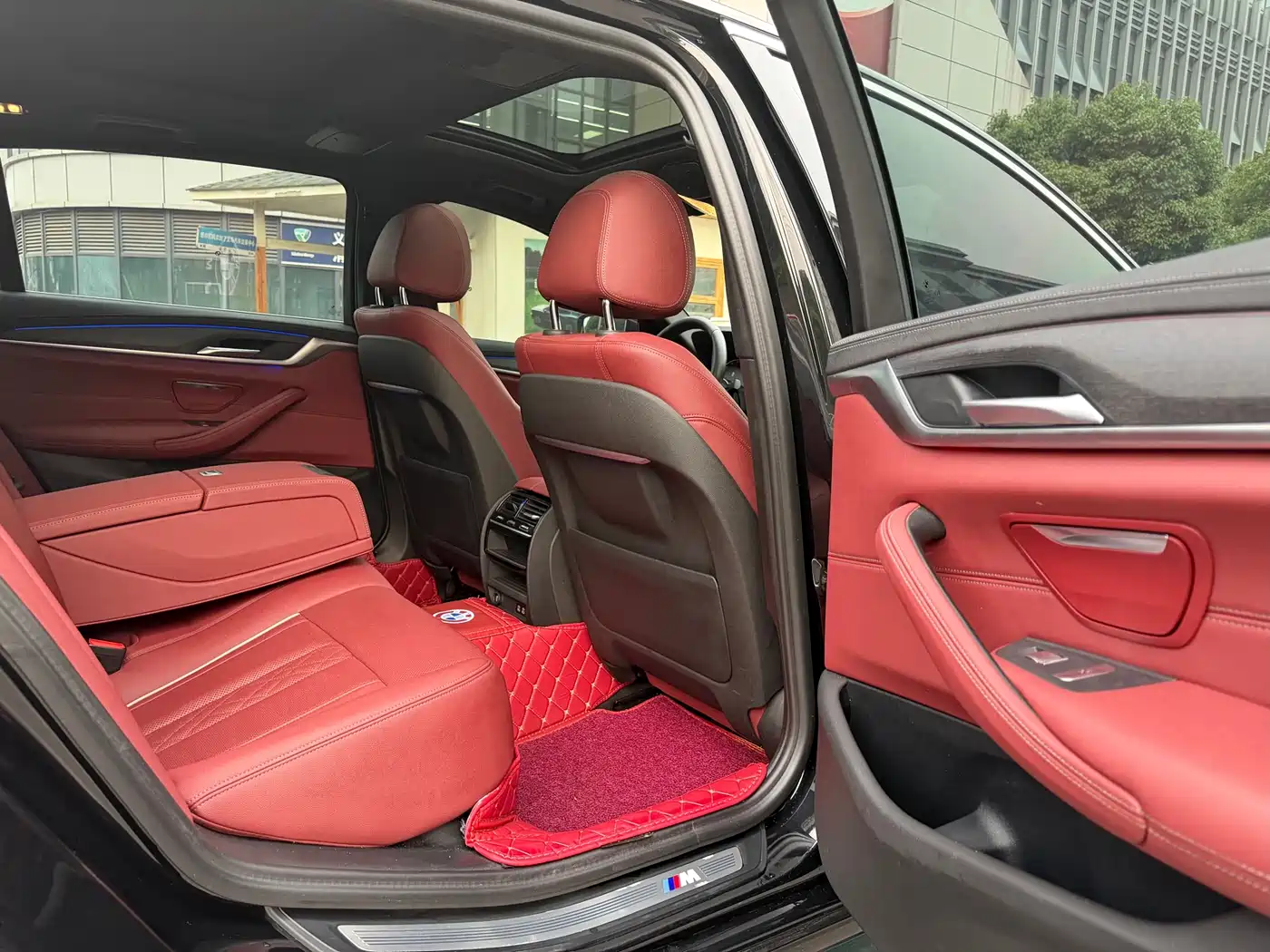 BMW 5 Series 2021 530Li Leading M Sport Package фото 9